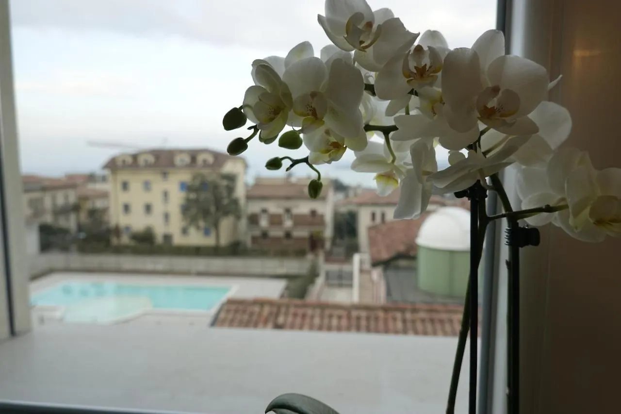 Homingarda - Fine Holiday Apartments Peschiera del Garda