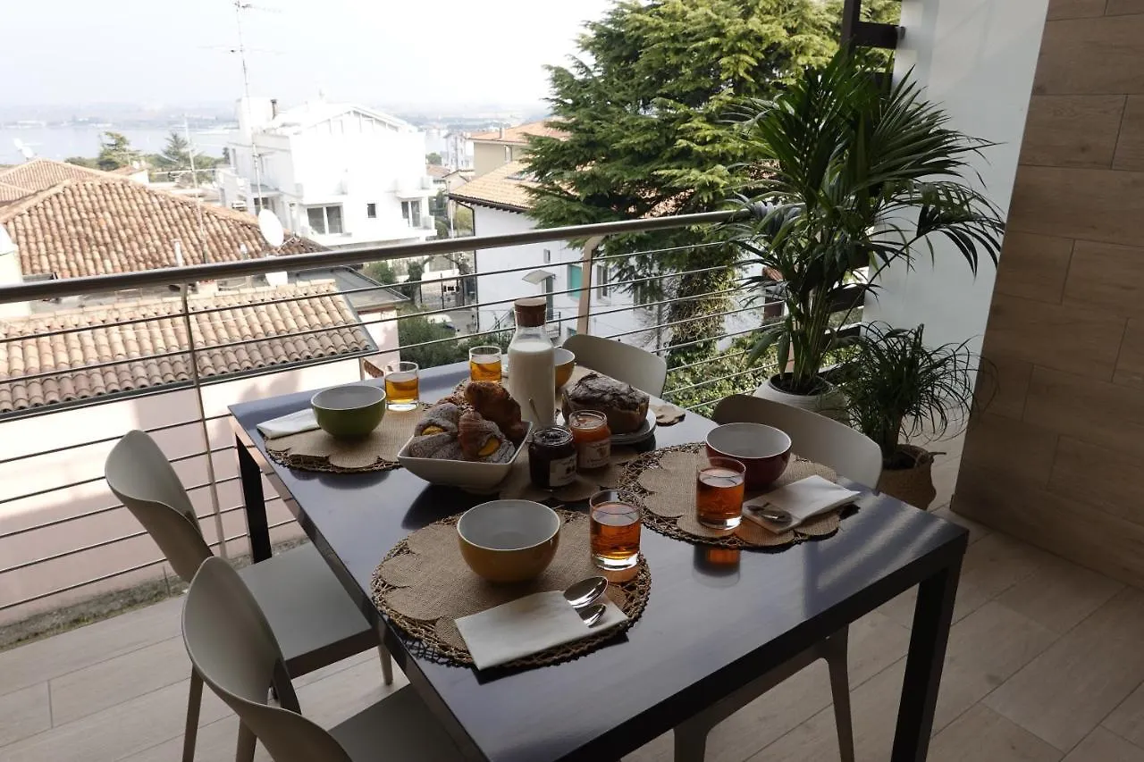 Homingarda - Fine Holiday Apartments Peschiera del Garda 0*,  Italy